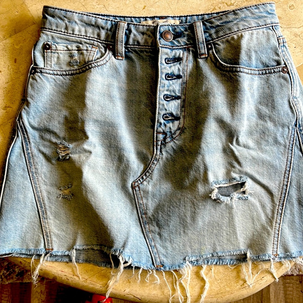 We the Free Distressed Light Wash Mini Jean Skirt 26 Button Fly Raw Hem Cotton